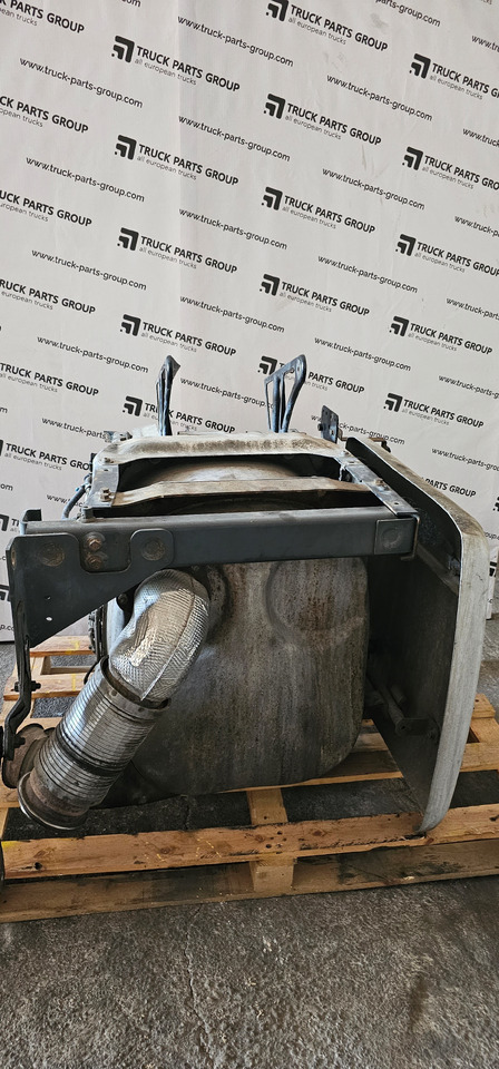 DAF DAF 106XF, CF EURO6 emission catalyst, catalysator, silencer, exhaust system, 1903901, 2232836, 2232836RN, 2398002, 2335669, 2327462, 1933421, 1947131, 1924181, 1994846, 2044453, 2134913, 1959692, 194 - Rezervni deo: slika 1 DAF DAF 106XF, CF EURO6 emission catalyst, catalysator, silencer, exhaust system, 1903901, 2232836, 2232836RN, 2398002, 2335669, 2327462, 1933421, 1947131, 1924181, 1994846, 2044453, 2134913, 1959692, 194 - Rezervni deo: slika 1