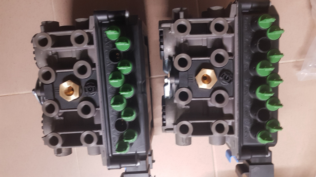 HALDEX HALDEX brake modulator, EBS trailer modulator 823008001, 0222100602, 515007680, 550022168, 812001201, 820007001, 820007121, 820008001, 820011001, 820019001, 823008001, 823008101, 823008111, 823008213, - Rezervni deo za Kamion: slika 3 HALDEX HALDEX brake modulator, EBS trailer modulator 823008001, 0222100602, 515007680, 550022168, 812001201, 820007001, 820007121, 820008001, 820011001, 820019001, 823008001, 823008101, 823008111, 823008213, - Rezervni deo za Kamion: slika 3