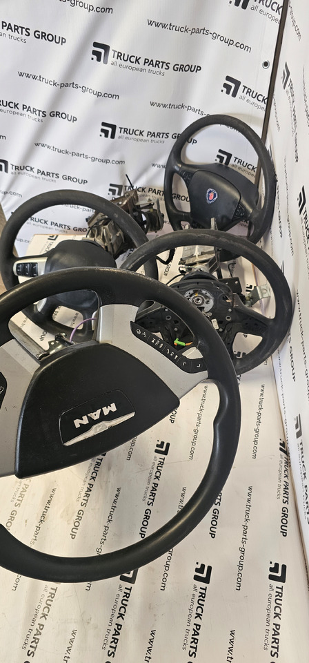 MAN MAN, DAF, SCANIA EURO6 emission steering wheels 305612799E89, 81464306065, 81464300092, 81464306078, 81464306077, 2328001, 3129109, 2327989, 305436699001, 1693758, 2057112, 2087664, 2869838, 2997856, - Rezervni deo: slika 1 MAN MAN, DAF, SCANIA EURO6 emission steering wheels 305612799E89, 81464306065, 81464300092, 81464306078, 81464306077, 2328001, 3129109, 2327989, 305436699001, 1693758, 2057112, 2087664, 2869838, 2997856, - Rezervni deo: slika 1