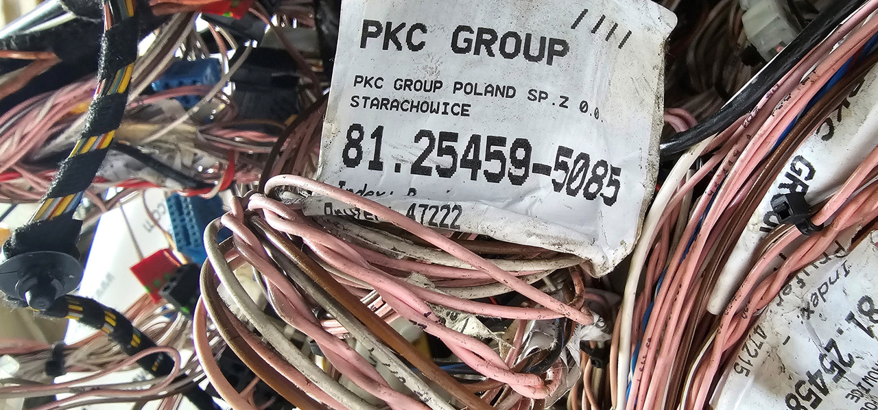 Rezervni deo za Kamion MAN MAN TGX, TGS EURO6 cable harness with connectors inside cab, full set, wiring set electric support 81254586184, 81254585181, 81254566672, 81254595085, 81254585533, 81254566749: slika 7