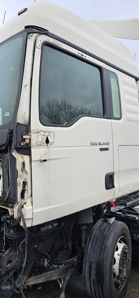 MAN MAN TGX / TGS EURO6 door, euro6 emission 81626004129, 81626004121, 81626004125, 81626004102, 81626004086, 81626004102, 81626004099, 81626004108, 81626004110, 81626004122, 81626004126, 81626004118, 816 - Rezervni deo za Kamion: slika 1 MAN MAN TGX / TGS EURO6 door, euro6 emission 81626004129, 81626004121, 81626004125, 81626004102, 81626004086, 81626004102, 81626004099, 81626004108, 81626004110, 81626004122, 81626004126, 81626004118, 816 - Rezervni deo za Kamion: slika 1