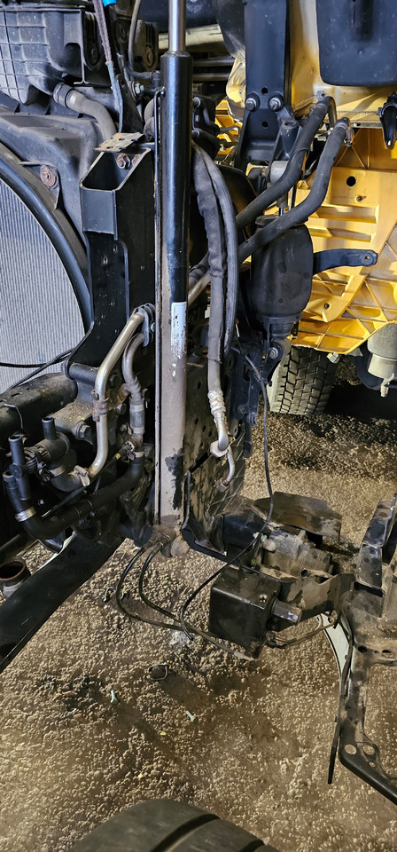 MAN MAN TGX / TGS EURO6 emission cab tilting, cab suspension, cab lift system. lift cylinder, lifting hydraulic pump 81417156015, 81417156016, 85962100019, 81962100609, 81417226069, 81417226053, 814172260 - Rezervni deo za Kamion: slika 1 MAN MAN TGX / TGS EURO6 emission cab tilting, cab suspension, cab lift system. lift cylinder, lifting hydraulic pump 81417156015, 81417156016, 85962100019, 81962100609, 81417226069, 81417226053, 814172260 - Rezervni deo za Kamion: slika 1