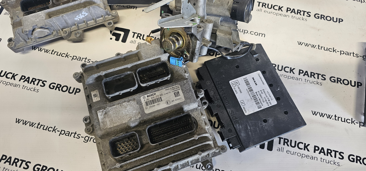 MAN MAN TGX, TGS EURO6 ignition set, D2066, D2676, FULL SET, ECU + PTM+ chip key 0281020273, 81258057120, 81258057121, 81258057111, 81258057112, 81258057119, 81258057120, 81258057121, 81258057117, 8125805 - Rezervni deo: slika 2 MAN MAN TGX, TGS EURO6 ignition set, D2066, D2676, FULL SET, ECU + PTM+ chip key 0281020273, 81258057120, 81258057121, 81258057111, 81258057112, 81258057119, 81258057120, 81258057121, 81258057117, 8125805 - Rezervni deo: slika 2