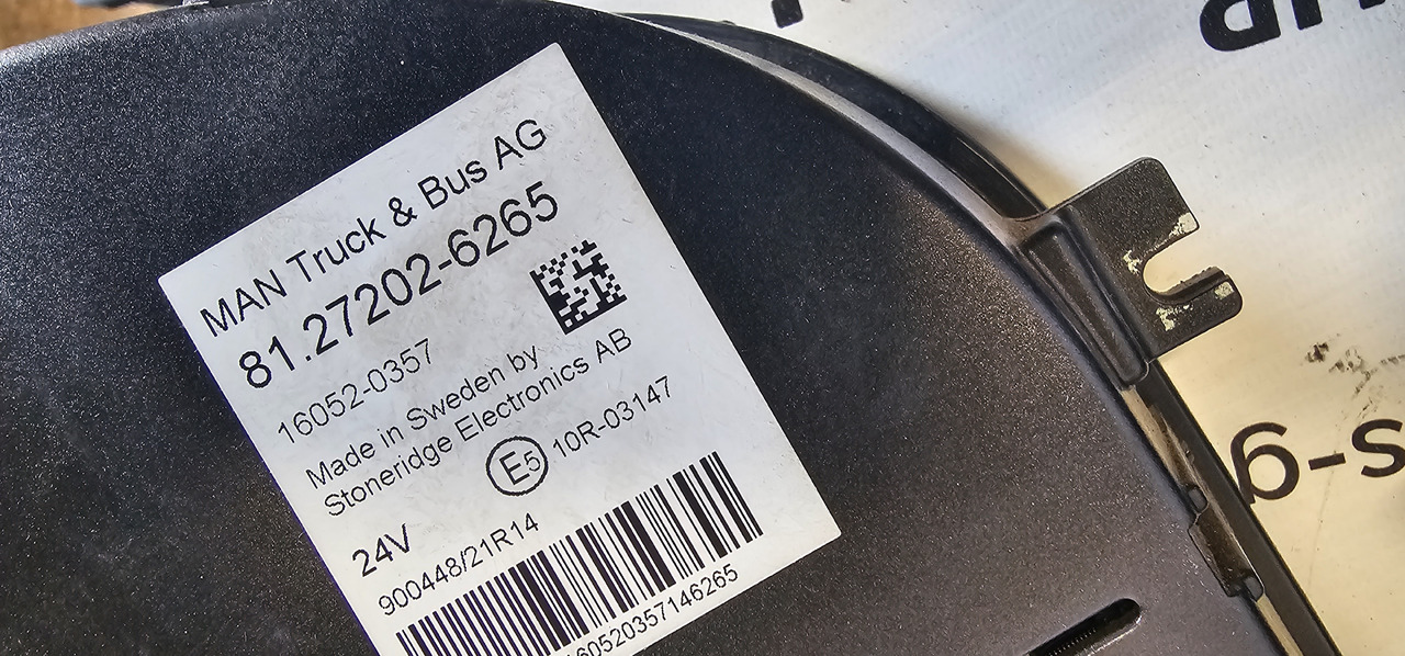 MAN MAN TGX / TGS EURO6 instrument panel, dashboard, information panel, instrument cluster 81272026265, 81258077136, 81272026268, 81258077149, 81258077142, 81272026252, 81272026254, 81258077138, 812720262 - Rezervni deo: slika 4 MAN MAN TGX / TGS EURO6 instrument panel, dashboard, information panel, instrument cluster 81272026265, 81258077136, 81272026268, 81258077149, 81258077142, 81272026252, 81272026254, 81258077138, 812720262 - Rezervni deo: slika 4