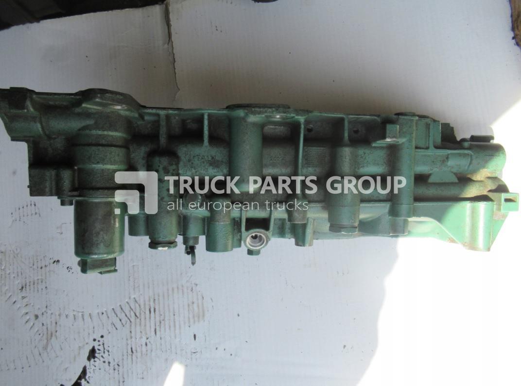 VOLVO FH4 EURO6, EURO 6 emission oil filter housing, 22093239, control valve 21985798, 21485928, 22093161, 22093203, 22093220, 22102383 - Filter za ulje za Kamion: slika 1 VOLVO FH4 EURO6, EURO 6 emission oil filter housing, 22093239, control valve 21985798, 21485928, 22093161, 22093203, 22093220, 22102383 - Filter za ulje za Kamion: slika 1