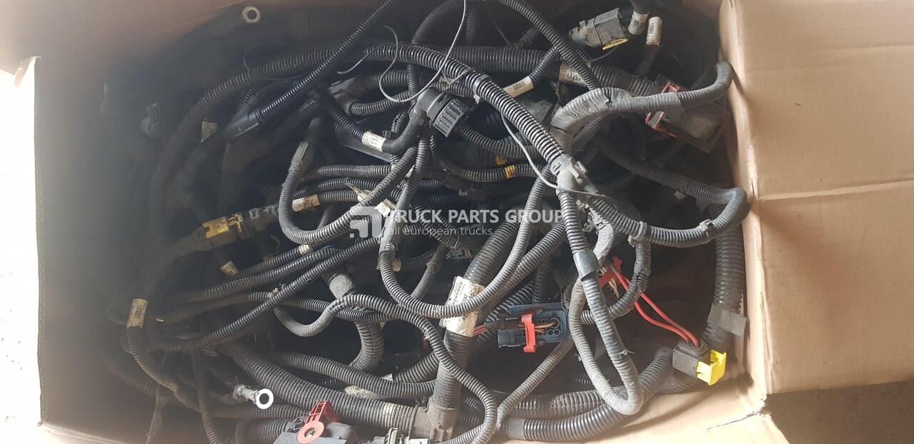 VOLVO FH4 euro6, RENAULT RAGE / GAMA cable harness, connectors, electric lines, electric cables FCIOM ,CCIOM, RCIOM 22046285, 21675272, 21675276, 21675305, 21675306, 21914997, 22163864, 21120361, 2230 - Kablovi/ Žičana oprema za Kamion: slika 1 VOLVO FH4 euro6, RENAULT RAGE / GAMA cable harness, connectors, electric lines, electric cables FCIOM ,CCIOM, RCIOM 22046285, 21675272, 21675276, 21675305, 21675306, 21914997, 22163864, 21120361, 2230 - Kablovi/ Žičana oprema za Kamion: slika 1