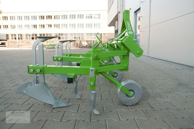 BOMET Kartoffelhäufler Jäthacke-Häufler Bomet P475 inkl. Striegel - Mašina za krompir: slika 4 BOMET Kartoffelhäufler Jäthacke-Häufler Bomet P475 inkl. Striegel - Mašina za krompir: slika 4