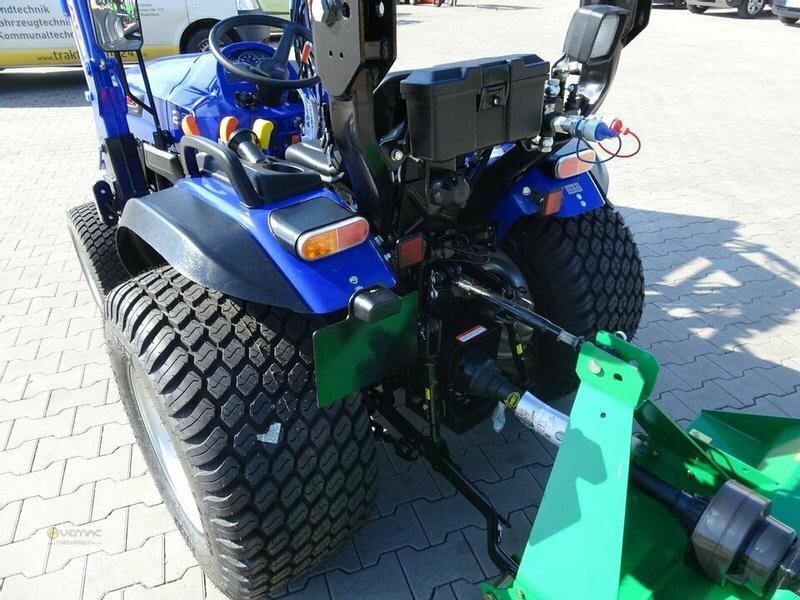 Farmtrac Farmtrac 22 22PS Kabine Traktor Schlepper Mitsubishi NEU - Mali traktor: slika 3 Farmtrac Farmtrac 22 22PS Kabine Traktor Schlepper Mitsubishi NEU - Mali traktor: slika 3