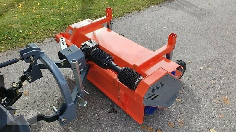 Geo Kehrmaschine Geo SWT140 140cm Kehrbesen Traktor Zapfwelle NEU - Metle: slika 2 Geo Kehrmaschine Geo SWT140 140cm Kehrbesen Traktor Zapfwelle NEU - Metle: slika 2