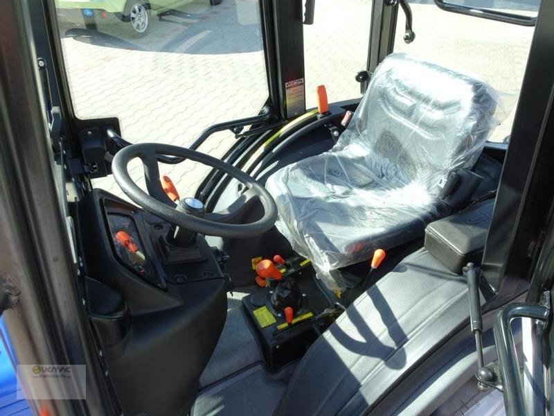 Solis Solis 26 26PS Kabine Traktor Trecker Schlepper Allrad NEU - Mali traktor: slika 5 Solis Solis 26 26PS Kabine Traktor Trecker Schlepper Allrad NEU - Mali traktor: slika 5