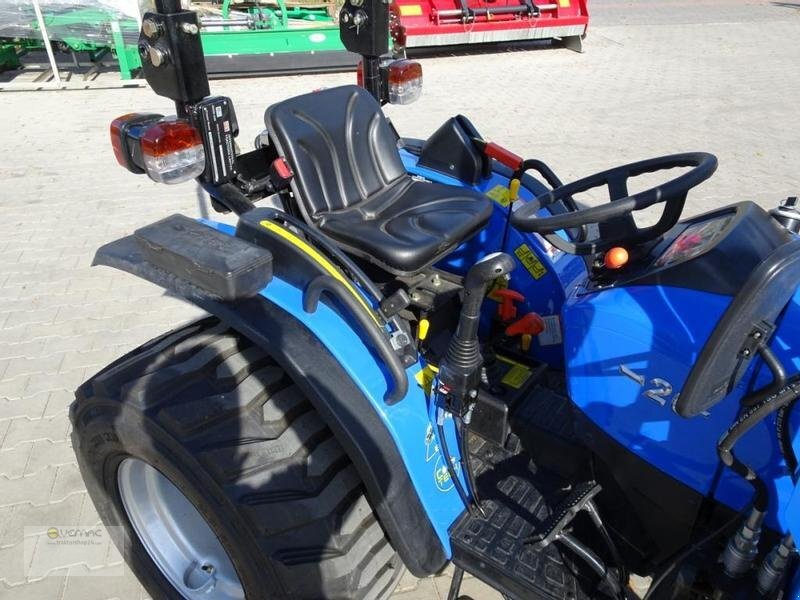 Solis Solis 26 26PS NEU Traktor Schlepper Frontlader Industrie NEU - Mali traktor: slika 5 Solis Solis 26 26PS NEU Traktor Schlepper Frontlader Industrie NEU - Mali traktor: slika 5