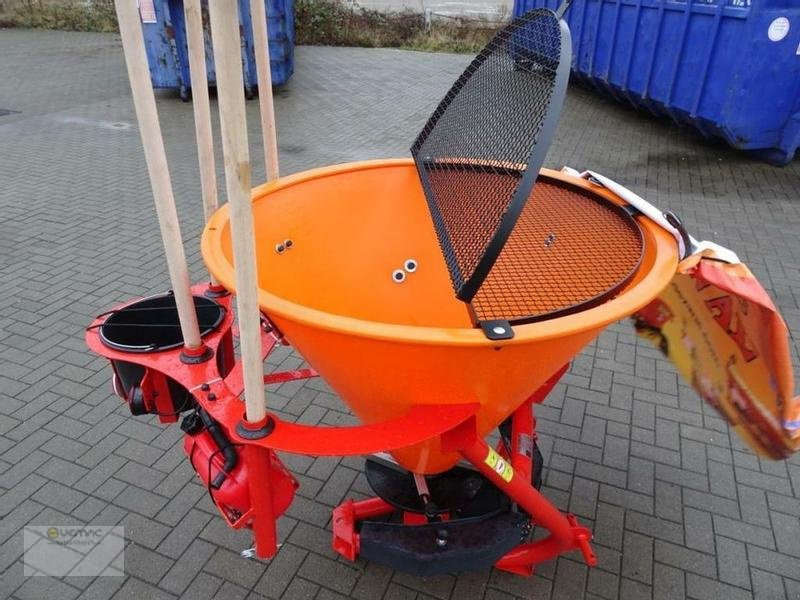 Vemac Dexwal Salzstreuer Trichterstreuer, Streuer, 200L Kommunal NEU - Rasipač peska/ Soli za Korisno/ Posebno vozilo: slika 2 Vemac Dexwal Salzstreuer Trichterstreuer, Streuer, 200L Kommunal NEU - Rasipač peska/ Soli za Korisno/ Posebno vozilo: slika 2