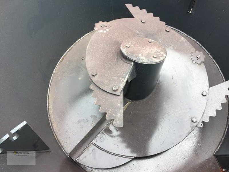 Vemac Futtermischwagen Futterwagen Boxer FM200S Anhänger Futter NEU - Prikolica za mešanje stočne hrane: slika 5 Vemac Futtermischwagen Futterwagen Boxer FM200S Anhänger Futter NEU - Prikolica za mešanje stočne hrane: slika 5