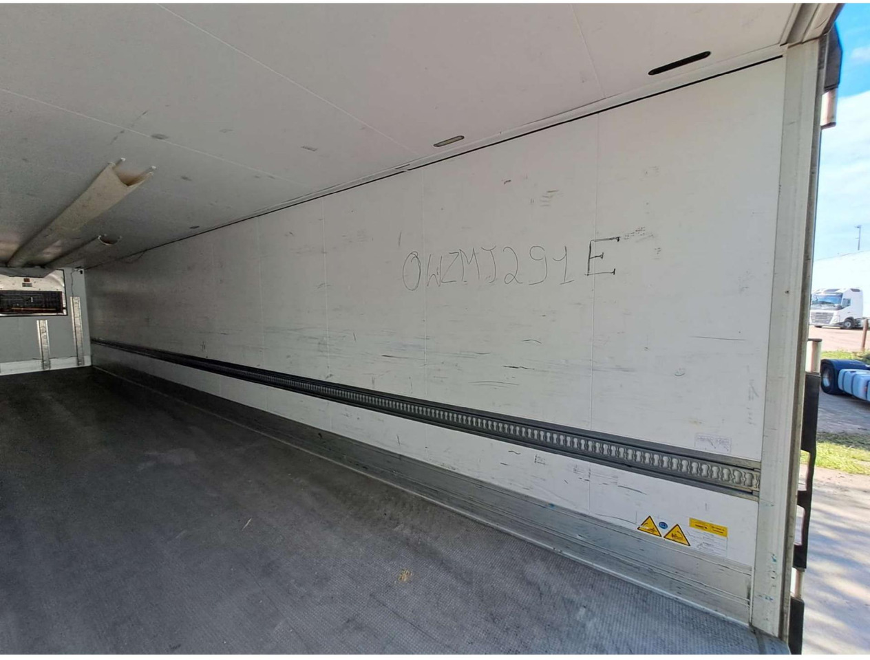 2018/2019 Schmitz Cargobull SKO FP 60 ThermoKing SLXi 300 - Poluprikolica hladnjače: slika 2 2018/2019 Schmitz Cargobull SKO FP 60 ThermoKing SLXi 300 - Poluprikolica hladnjače: slika 2
