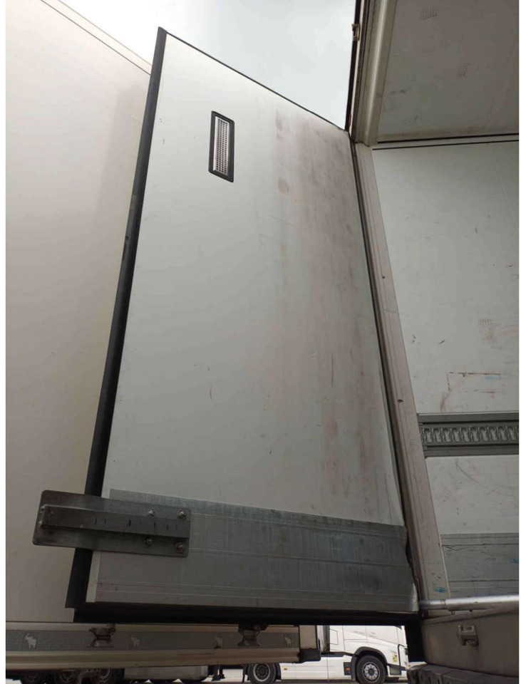 2018 Schmitz Cargobull SKO FP 45 ThermoKing SLXi 300 - Poluprikolica hladnjače: slika 4 2018 Schmitz Cargobull SKO FP 45 ThermoKing SLXi 300 - Poluprikolica hladnjače: slika 4