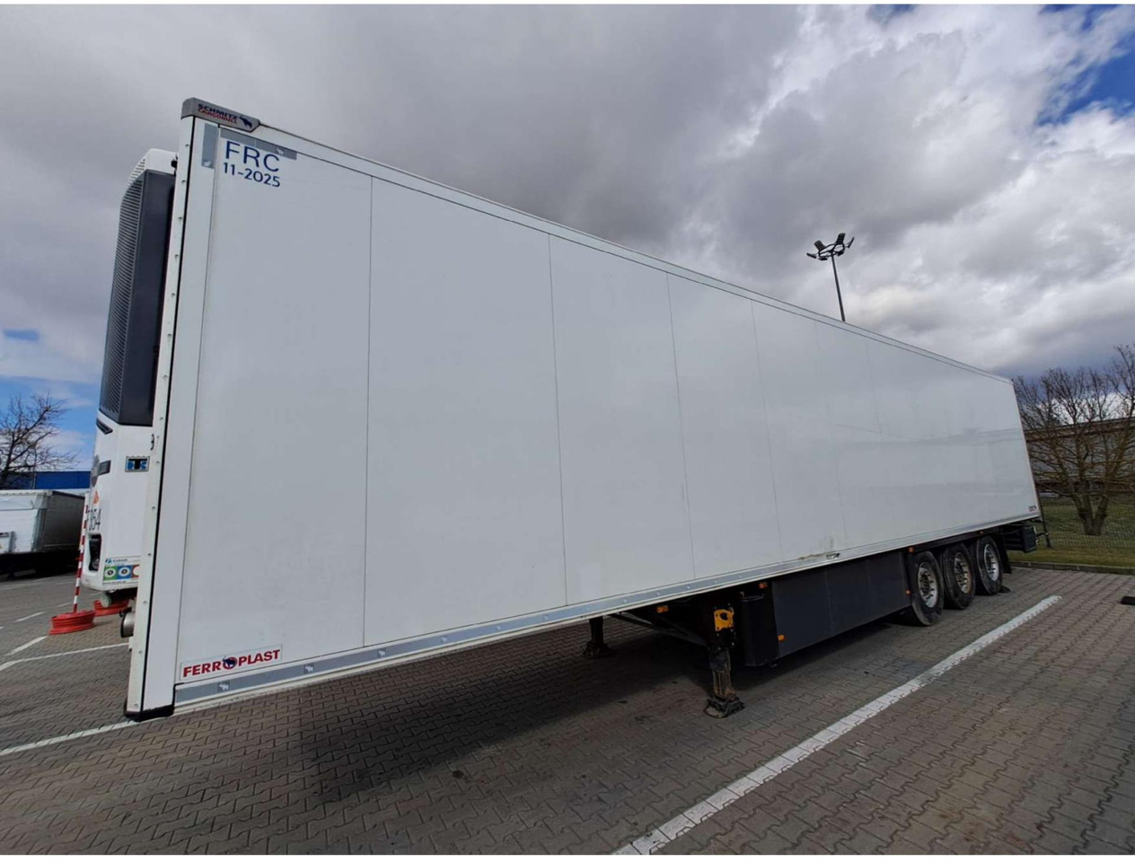 2019/2020 Schmitz Cargobull SKO FP 60 ThermoKing SLXi 300 - Poluprikolica hladnjače: slika 4 2019/2020 Schmitz Cargobull SKO FP 60 ThermoKing SLXi 300 - Poluprikolica hladnjače: slika 4