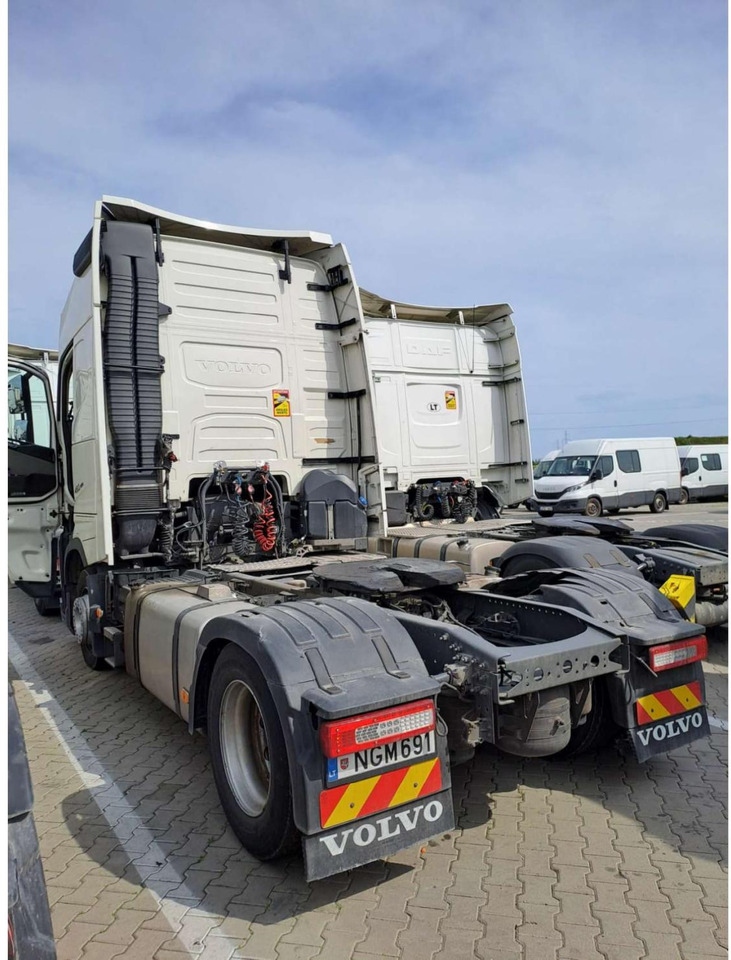 2023 Volvo FH 460 Globetrotter XL Varios i-Save - Tegljač: slika 3 2023 Volvo FH 460 Globetrotter XL Varios i-Save - Tegljač: slika 3
