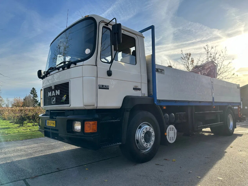 MAN 19.272 F90 / NL TRUCK / 4X2 / EURO1 / ATLAS AK140.1-6,2/1 / MANUAL / FIRST OWNER - Kamion sa dizalicom: slika 1 MAN 19.272 F90 / NL TRUCK / 4X2 / EURO1 / ATLAS AK140.1-6,2/1 / MANUAL / FIRST OWNER - Kamion sa dizalicom: slika 1