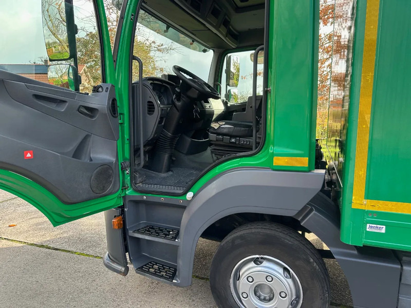Mercedes-Benz Atego 1018 / NL TRUCK / EURO 6 / AIRCO / BOX+LIFT+SIDE DOOR / AUTOMATIC - Kamion sa zatvorenim sandukom: slika 4 Mercedes-Benz Atego 1018 / NL TRUCK / EURO 6 / AIRCO / BOX+LIFT+SIDE DOOR / AUTOMATIC - Kamion sa zatvorenim sandukom: slika 4
