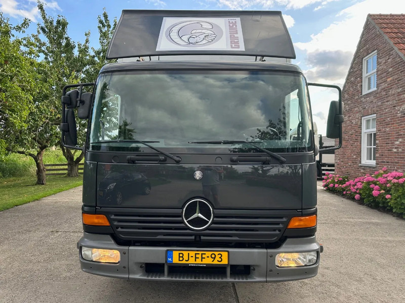 Mercedes-Benz Atego 815 / NL TRUCK / EURO 2 / BOX + LIFT / LOW KM / GOOD CONDITION / 7,5t - Kamion sa zatvorenim sandukom: slika 2 Mercedes-Benz Atego 815 / NL TRUCK / EURO 2 / BOX + LIFT / LOW KM / GOOD CONDITION / 7,5t - Kamion sa zatvorenim sandukom: slika 2