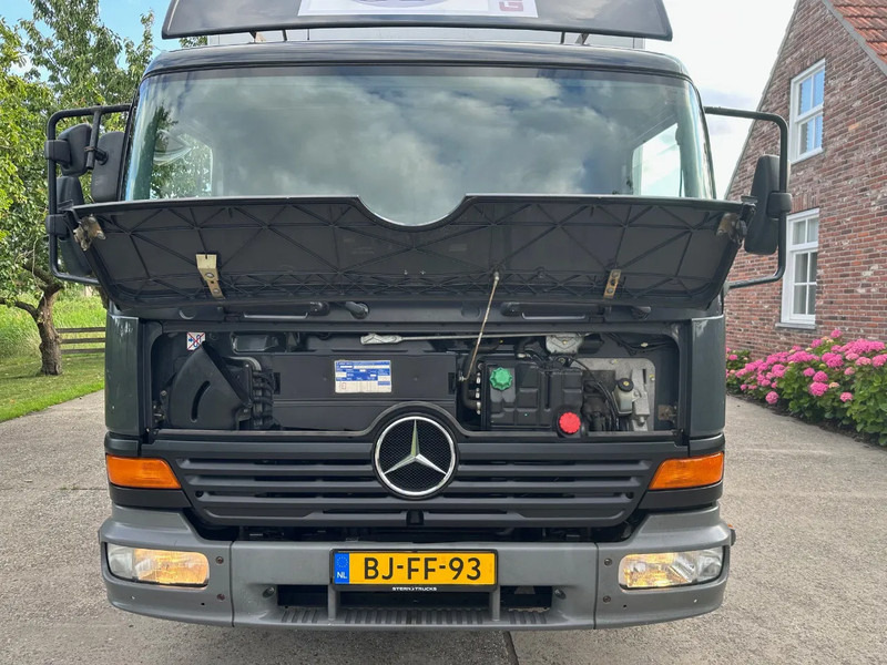 Mercedes-Benz Atego 815 / NL TRUCK / EURO 2 / BOX + LIFT / LOW KM / GOOD CONDITION / 7,5t - Kamion sa zatvorenim sandukom: slika 3 Mercedes-Benz Atego 815 / NL TRUCK / EURO 2 / BOX + LIFT / LOW KM / GOOD CONDITION / 7,5t - Kamion sa zatvorenim sandukom: slika 3