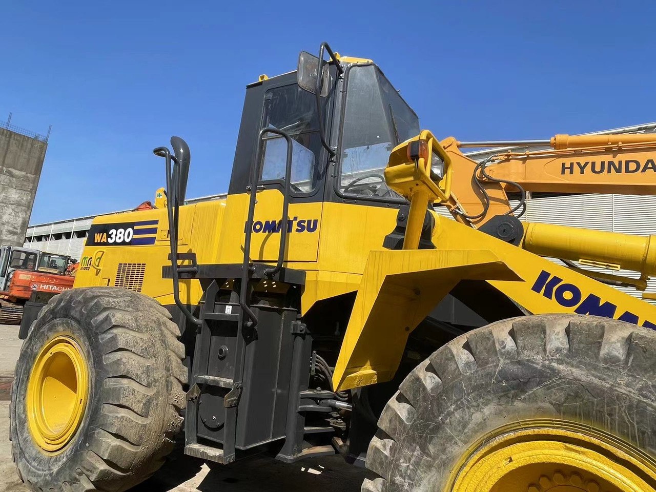 KOMATSU WA380-3 - Utovarivač točkaš: slika 2 KOMATSU WA380-3 - Utovarivač točkaš: slika 2