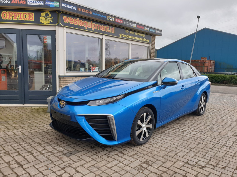 Toyota Mirai - Limuzina: slika 2 Toyota Mirai - Limuzina: slika 2