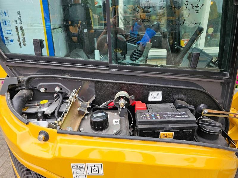 Mini bager novi XCMG XE27U: slika 12