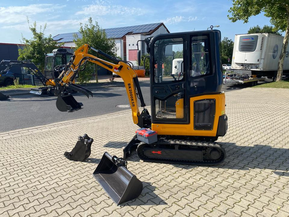 Minibagger BK2000KSR inkl. Schaufelpaket *INKL.19% MWST*BERGER KRAUS*YANMAR*SCHWENKARM* VERSTELLFAHRWERK* - Mini bager: slika 4 Minibagger BK2000KSR inkl. Schaufelpaket *INKL.19% MWST*BERGER KRAUS*YANMAR*SCHWENKARM* VERSTELLFAHRWERK* - Mini bager: slika 4
