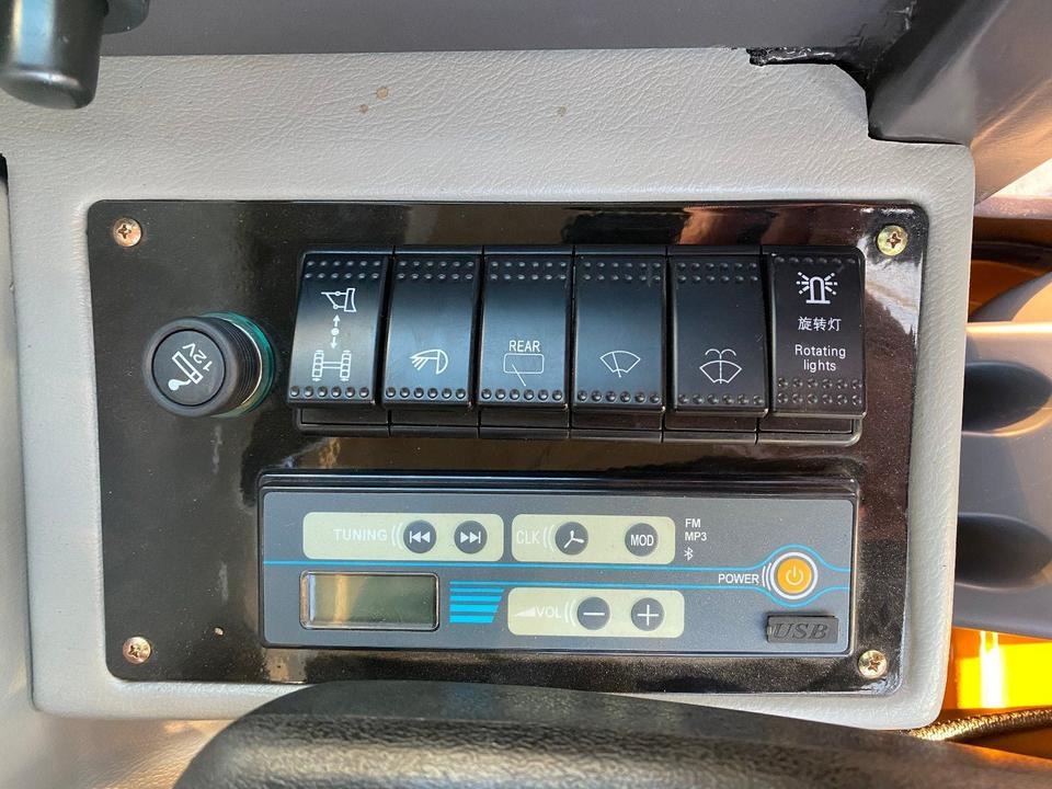 Mini bager, Prikolica Minibagger BK2000NKSR + Tieflader + Zubehör *INKL.19% MWST*BERGER KRAUS*KUBOTA* KLIMA*SCHWENKARM*VERSTELLFAHRWERK*: slika 15