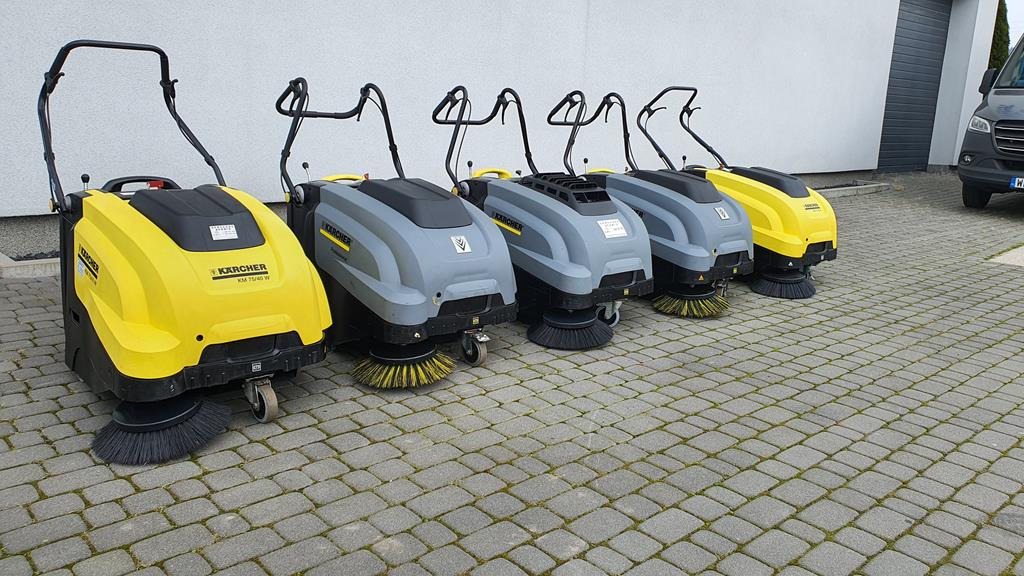 KÄRCHER KM 75/40 W G - Industrijska mašina za metenje: slika 1 KÄRCHER KM 75/40 W G - Industrijska mašina za metenje: slika 1