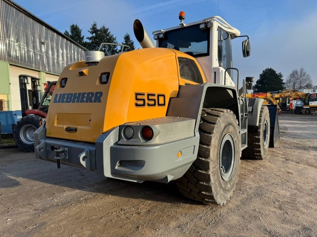 Liebherr L 550 - Utovarivač točkaš: slika 5 Liebherr L 550 - Utovarivač točkaš: slika 5