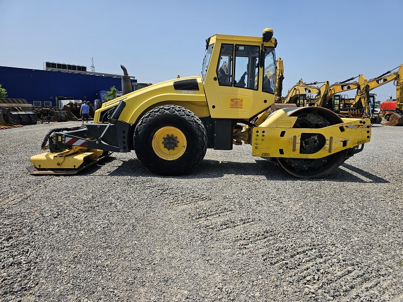 BOMAG - Kompaktor: slika 5 BOMAG - Kompaktor: slika 5