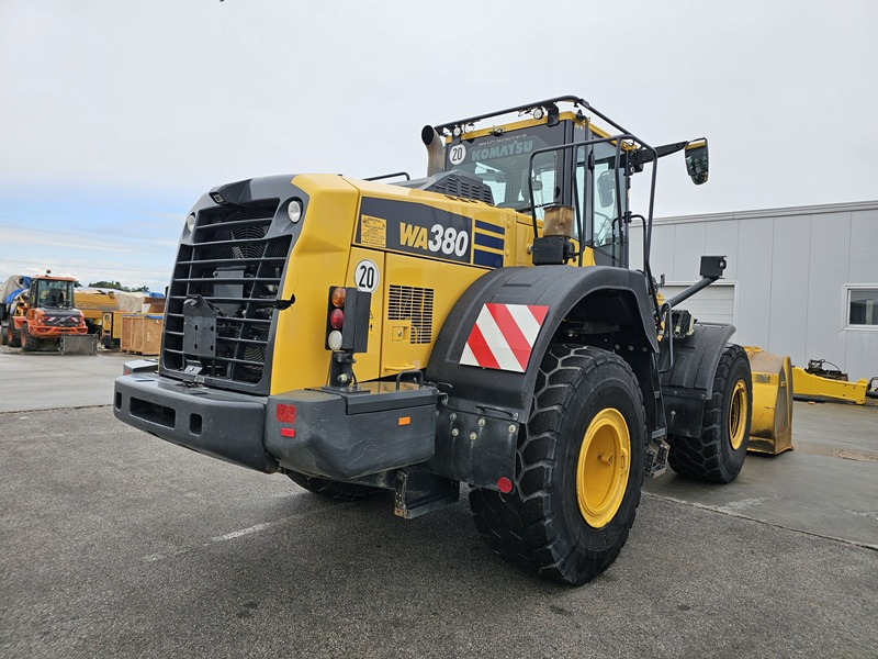 KOMATSU WA380-8 - Utovarivač točkaš: slika 3 KOMATSU WA380-8 - Utovarivač točkaš: slika 3