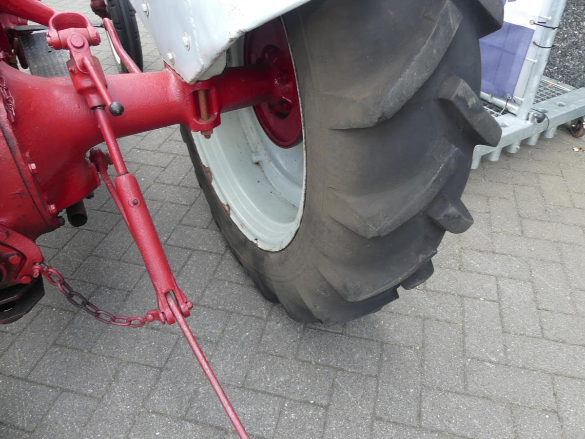 Traktor Ford 8N, Dearborn: slika 9