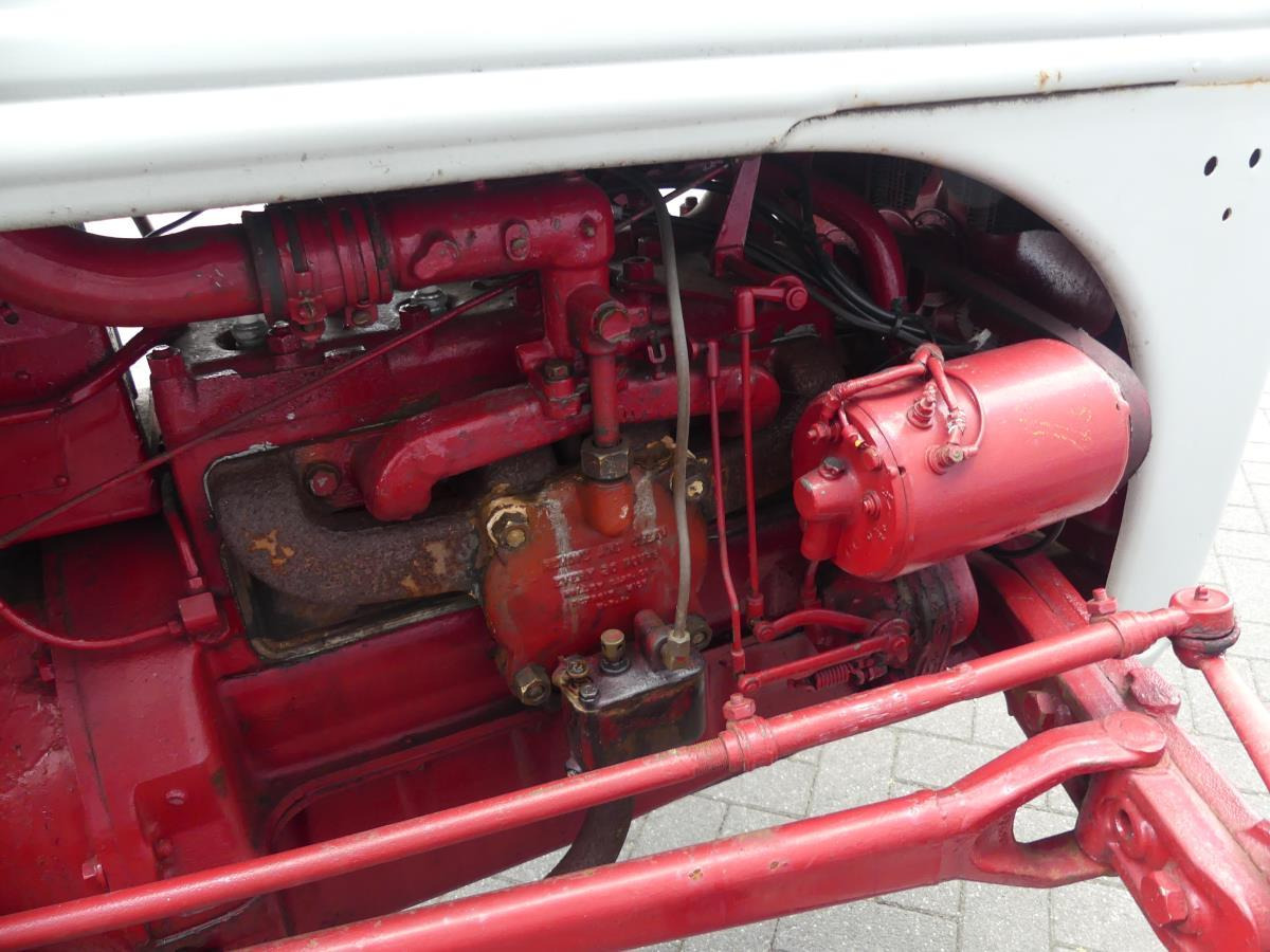 Traktor Ford 8N, Dearborn: slika 25