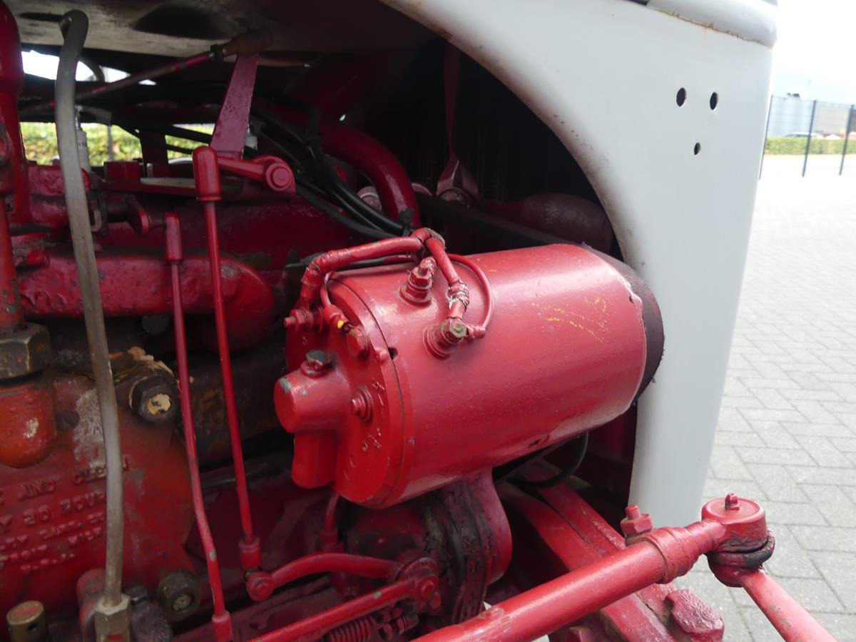 Traktor Ford 8N, Dearborn: slika 30
