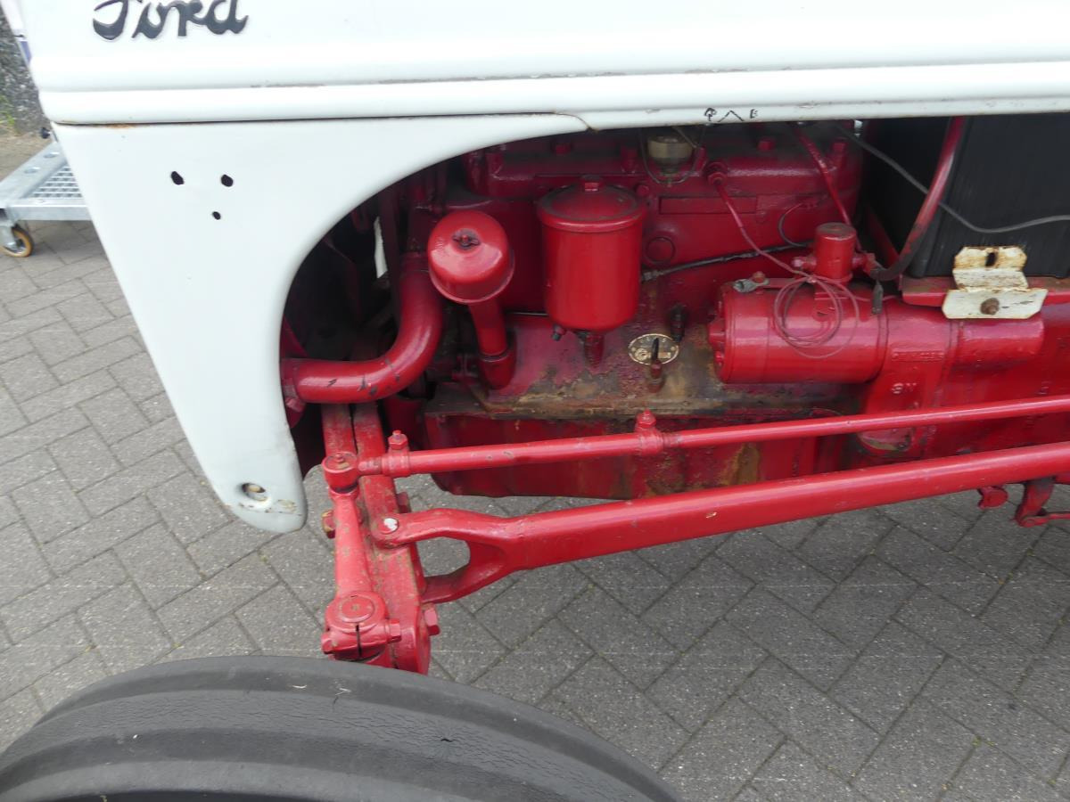 Traktor Ford 8N, Dearborn: slika 33