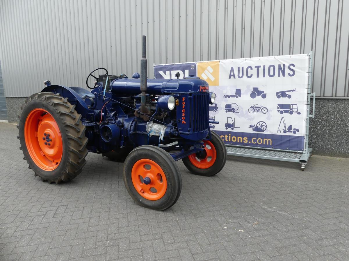 Fordson 27N - Traktor: slika 1 Fordson 27N - Traktor: slika 1