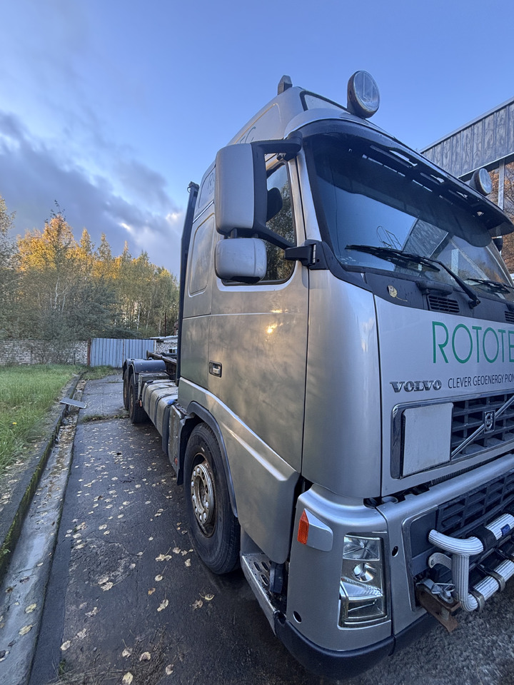 VOLVO FH16 - 580 - Kamion sa hidrauličnom kukom: slika 2 VOLVO FH16 - 580 - Kamion sa hidrauličnom kukom: slika 2