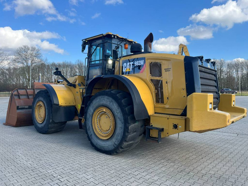 Cat 982M - Utovarivač točkaš: slika 2 Cat 982M - Utovarivač točkaš: slika 2