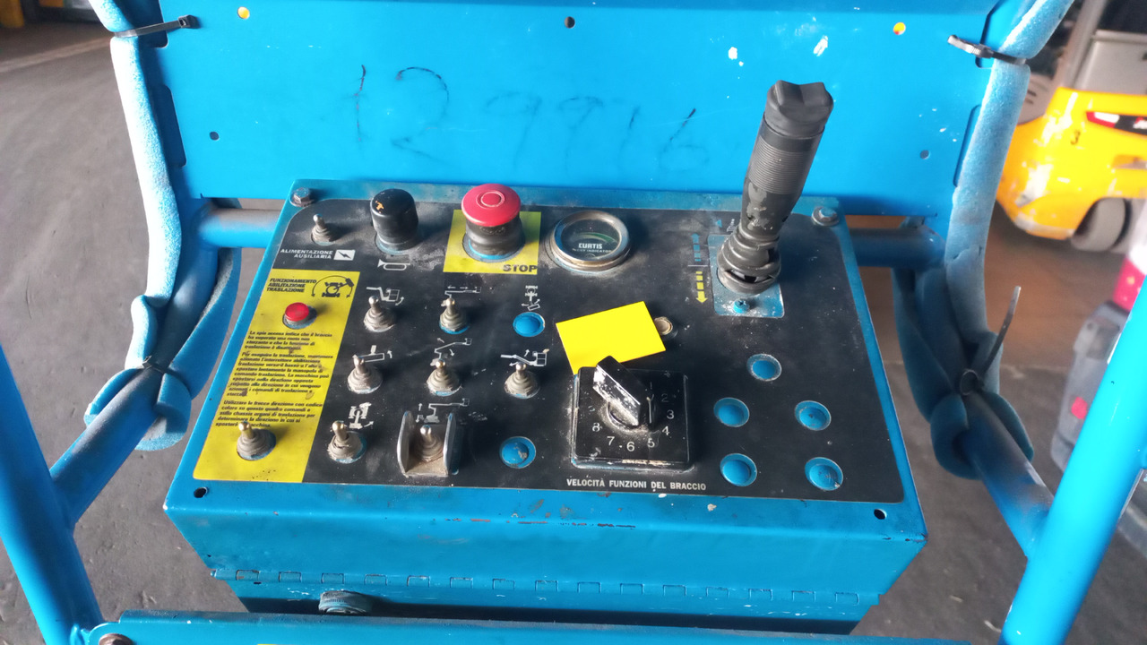 GENIE Z30/20N - Zglobna platforma: slika 5 GENIE Z30/20N - Zglobna platforma: slika 5