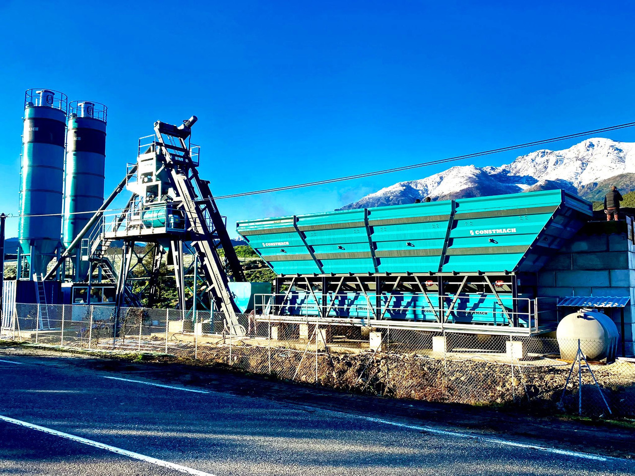 Constmach 100 m³/h Compact Concrete Batching Plant - Fabrika betona: slika 1 Constmach 100 m³/h Compact Concrete Batching Plant - Fabrika betona: slika 1