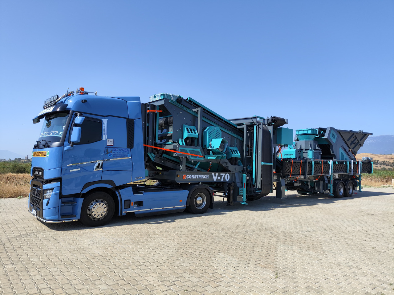 Constmach 200 T/H Capacity Vertical Shaft Mobile Crusher - Mobilna drobilica: slika 4 Constmach 200 T/H Capacity Vertical Shaft Mobile Crusher - Mobilna drobilica: slika 4