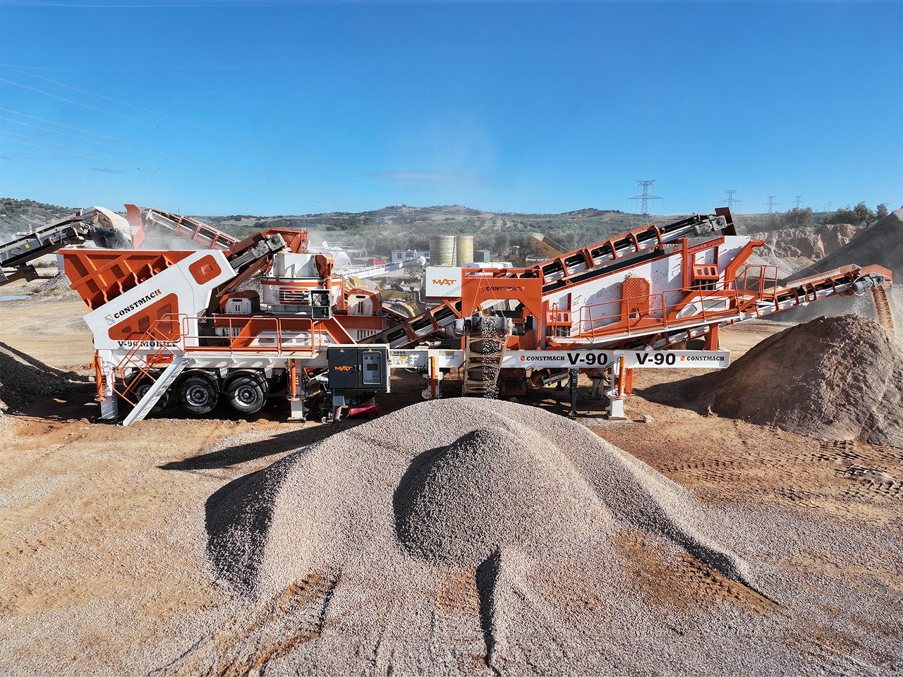 Constmach 250 T/H Capacity Mobile Vertical Shaft Impact Crusher - Mobilna drobilica: slika 2 Constmach 250 T/H Capacity Mobile Vertical Shaft Impact Crusher - Mobilna drobilica: slika 2