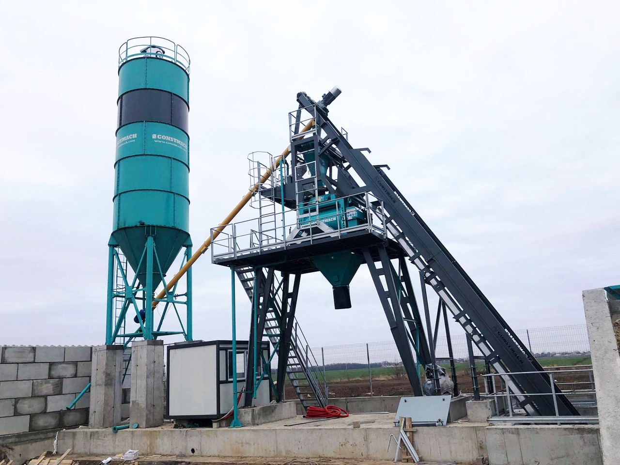Constmach 60 m³/h Compact Concrete Batching Plant - Fabrika betona: slika 3 Constmach 60 m³/h Compact Concrete Batching Plant - Fabrika betona: slika 3