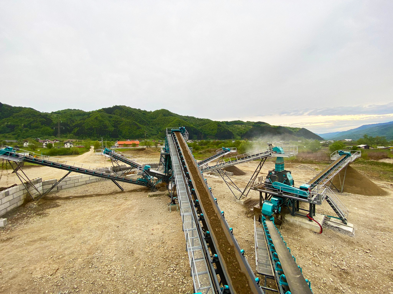 Constmach Stationäre Wasch- und Siebanlagen (Sand-, Kies-, Schotter Wäsche und -siebung) - Sito: slika 2 Constmach Stationäre Wasch- und Siebanlagen (Sand-, Kies-, Schotter Wäsche und -siebung) - Sito: slika 2