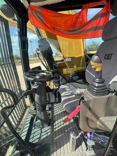 Bager CAT M320F: slika 7