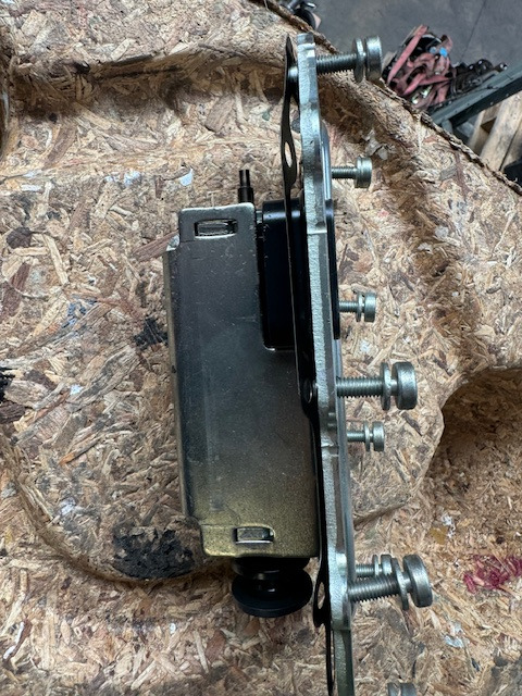 ZF Wählaktuator Getriebe 0501328597 - Menjač i delovi za Kamion: slika 3 ZF Wählaktuator Getriebe 0501328597 - Menjač i delovi za Kamion: slika 3