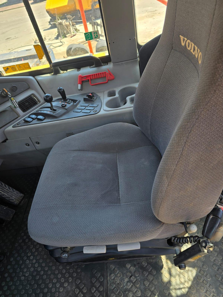 Zglobni kiper Volvo A35 G: slika 13